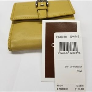 COACH SIH mini leather wallet 4”H x 4”W